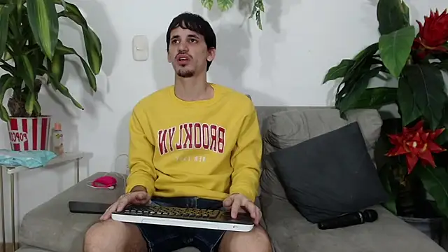 boy Dirty X online show from May 19, 2026, 5:25 am