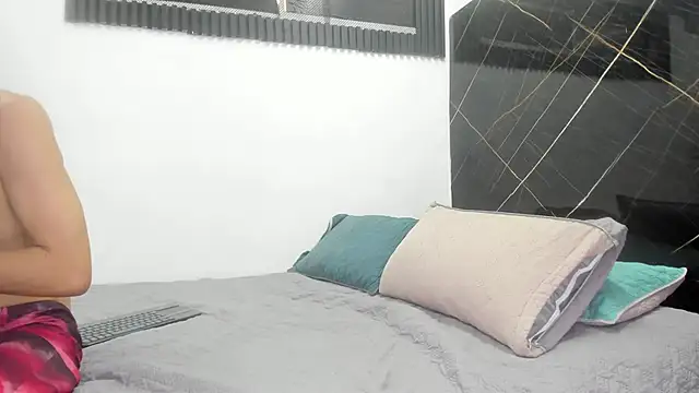 Emer santos online show from January 13, 2026, 8:02 pm