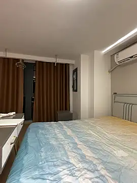 ccyun666 online show from February 13, 2026, 3:56 pm