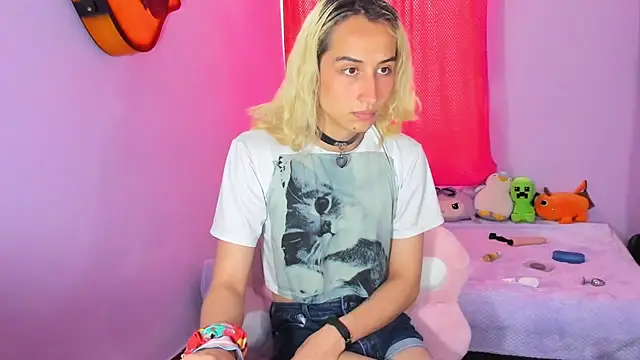 Snapshot of Elis-Darling chatting on February 4, 2026, 7:31 pm Elis-Darling online show from February 4, 2026, 7:31 pm