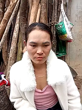 Girl cutee online show from February 11, 2026, 6:13 am