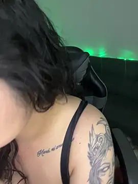 Snapshot of Amyy_1 chatting on June 18, 2026, 9:31 pm Amyy 1 online show from June 18, 2026, 9:31 pm