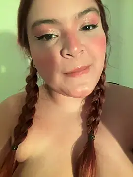 Snapshot of melanie_hh1 chatting on February 3, 2026, 6:33 am melanie hh1 online show from February 3, 2026, 6:33 am