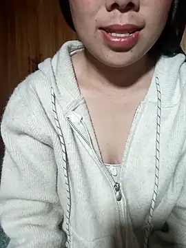 Snapshot of Chloe-ee chatting on February 7, 2026, 9:34 pm Chloe-ee online show from February 7, 2026, 9:34 pm