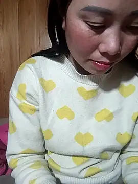 Snapshot of Chloe-ee chatting on February 20, 2026, 6:59 am Chloe-ee online show from February 20, 2026, 6:59 am