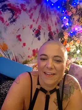 infinirose online show from April 24, 2026, 9:33 am