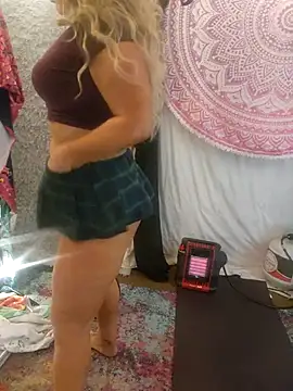 infinirose online show from April 29, 2026, 10:52 am