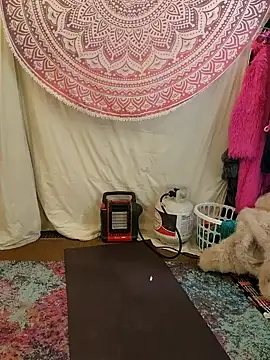 infinirose online show from April 28, 2026, 8:19 am