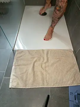 Klarry69 online show from April 13, 2026, 9:35 am