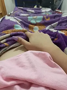 Snapshot of lwkfine chatting on December 18, 2025, 2:54 pm lwkfine online show from December 18, 2025, 2:54 pm