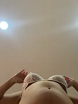 Snapshot of justmariee chatting on February 6, 2026, 5:53 pm justmariee online show from February 6, 2026, 5:53 pm