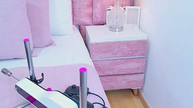 Snapshot of ScarlettFoox chatting on February 12, 2026, 12:38 pm ScarlettFoox online show from February 12, 2026, 12:38 pm