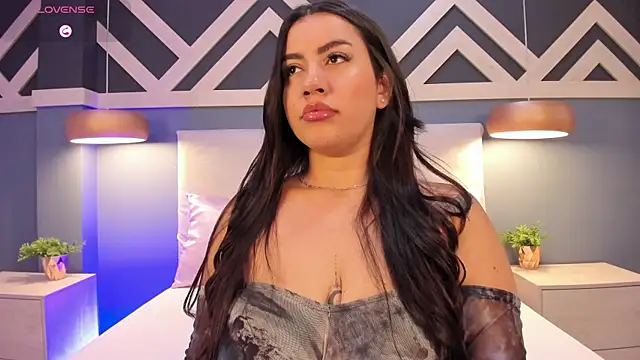 Snapshot of SofiaBahamon chatting on February 5, 2026, 11:28 am SofiaBahamon online show from February 5, 2026, 11:28 am