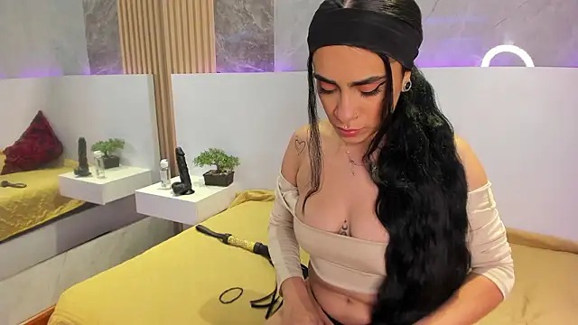 Snapshot of PamelaRed_ chatting on January 9, 2026, 7:43 pm PamelaRed online show from January 9, 2026, 7:43 pm