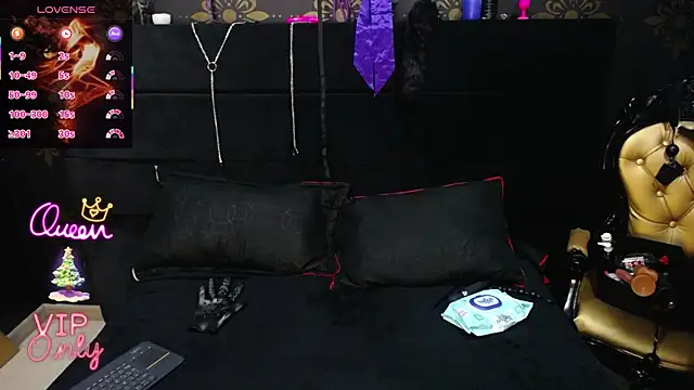 Eli-spank online show from December 21, 2025, 3:57 pm