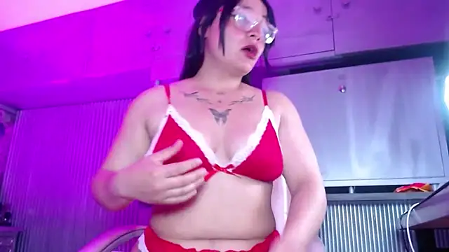 Snapshot of HankMelodi chatting on February 9, 2026, 7:45 pm HankMelodi online show from February 9, 2026, 7:45 pm