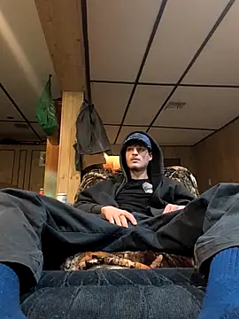 B8RHUNG online show from December 19, 2025, 10:56 pm