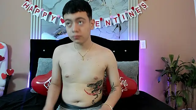 Snapshot of alex_xhunter chatting on February 14, 2026, 12:27 pm alex xhunter online show from February 14, 2026, 12:27 pm