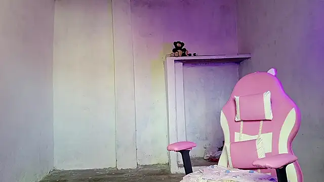 Snapshot of yera_sh chatting on February 15, 2026, 1:32 pm yera sh online show from February 15, 2026, 1:32 pm