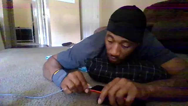 Snapshot of KingDes55 chatting on May 22, 2026, 9:35 pm KingDes55 online show from May 22, 2026, 9:35 pm