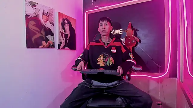 Daniel Deluc77 online show from December 22, 2025, 2:44 am