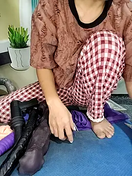 hi-miki online show from January 14, 2026, 11:52 pm