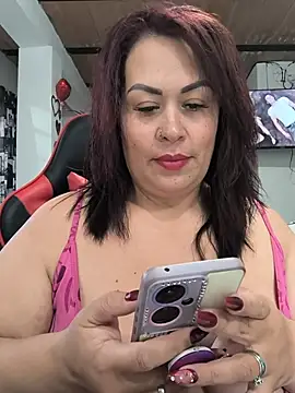 Snapshot of Natymendoza998 chatting on August 8, 2026, 10:28 pm Natymendoza998 online show from August 8, 2026, 10:28 pm
