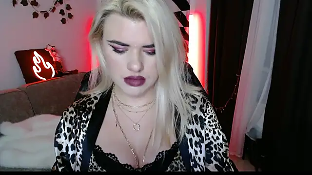 Snapshot of Ariana_Saint chatting on March 20, 2026, 8:54 pm Ariana Saint online show from March 20, 2026, 8:54 pm