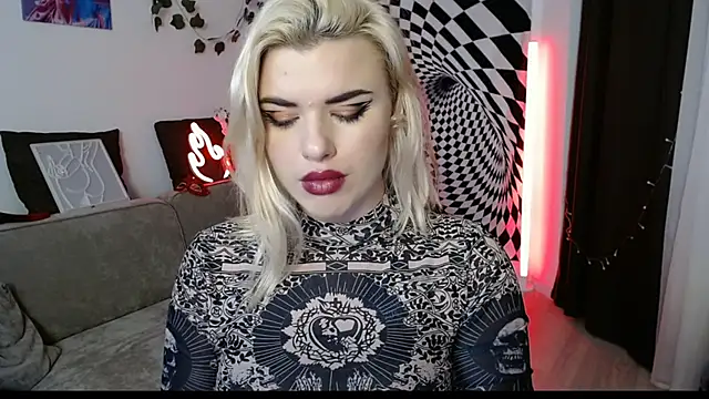 Snapshot of Ariana_Saint chatting on February 7, 2026, 8:17 pm Ariana Saint online show from February 7, 2026, 8:17 pm