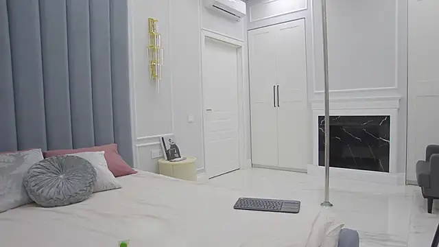 IvyBriggs online show from January 17, 2026, 5:27 pm