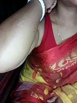 MAHI066 online show from April 25, 2026, 4:04 am