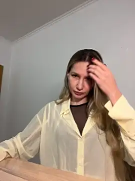 1Moonlight1 online show from February 13, 2026, 9:04 pm