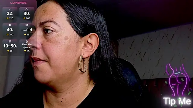 Snapshot of evelyn_harpeery chatting on February 17, 2026, 11:07 am evelyn harpeery online show from February 17, 2026, 11:07 am