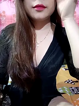 lanahotvn online show from March 28, 2026, 3:13 pm