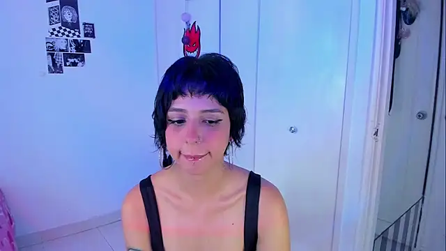 harakitty  online show from March 23, 2026, 3:56 pm