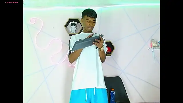 Yoim Williams online show from December 21, 2025, 10:21 pm