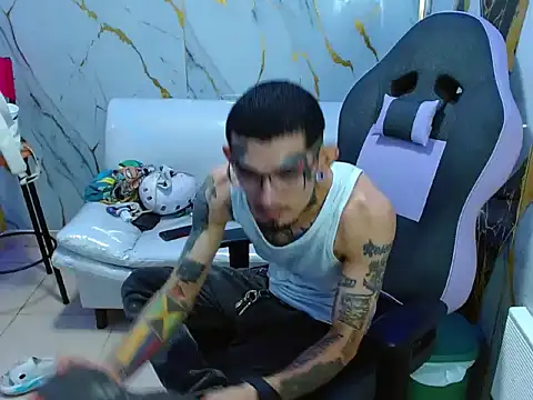 Boy tatto77 online show from April 24, 2026, 12:07 pm