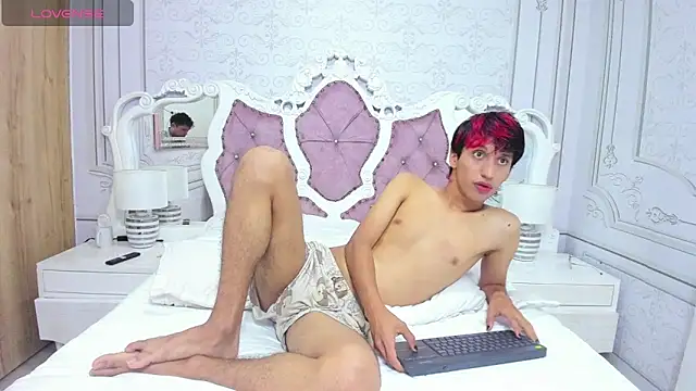 Snapshot of wildboy22_ chatting on June 7, 2026, 12:10 pm wildboy22 online show from June 7, 2026, 12:10 pm