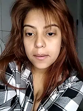 Snapshot of mia_hottie2210 chatting on December 21, 2025, 8:16 am mia hottie2210 online show from December 21, 2025, 8:16 am