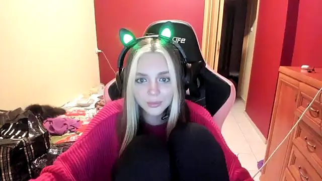 LunaAngell online show from January 16, 2026, 12:03 am