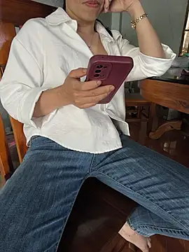 Snapshot of Sweet-Berryy chatting on July 7, 2026, 3:42 am Sweet-Berryy online show from July 7, 2026, 3:42 am