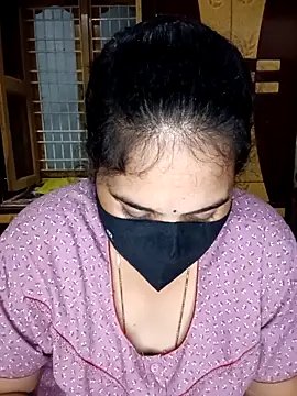 Snapshot of maduri__ chatting on January 6, 2026, 4:22 pm maduri online show from January 6, 2026, 4:22 pm