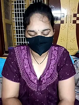 Snapshot of maduri__ chatting on February 6, 2026, 11:23 pm maduri online show from February 6, 2026, 11:23 pm