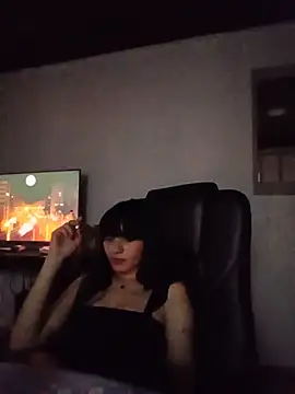 Nereya1 online show from June 18, 2026, 8:03 pm