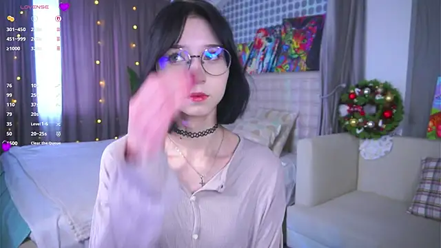 DeliaLoma online show from February 11, 2026, 5:51 am