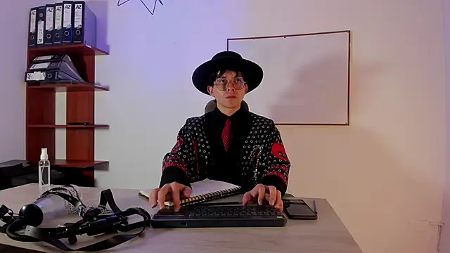 Eliot X online show from December 20, 2025, 7:28 pm