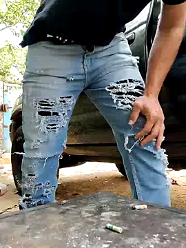 Snapshot of PIGHIGHDIRTY_p0 chatting on February 17, 2026, 5:32 pm PIGHIGHDIRTY p0 online show from February 17, 2026, 5:32 pm