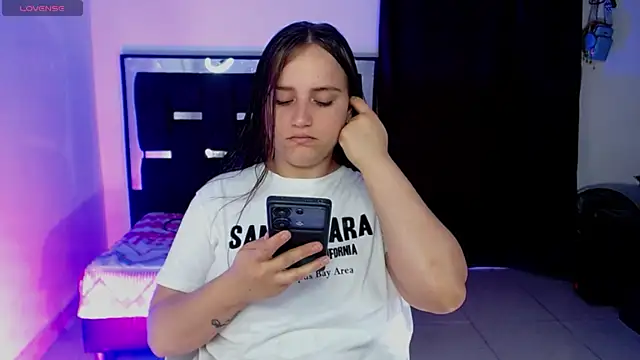 Snapshot of Mara_alexia chatting on January 13, 2026, 7:51 pm Mara alexia online show from January 13, 2026, 7:51 pm