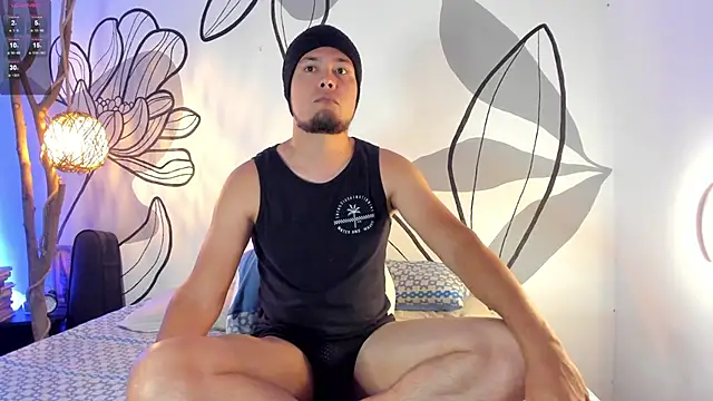 maaxtaylor  online show from January 13, 2026, 11:14 am