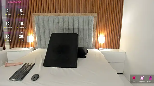 Lakisha Jackson  online show from March 4, 2026, 8:38 pm